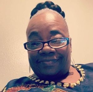 Meet your Posher, Deborah